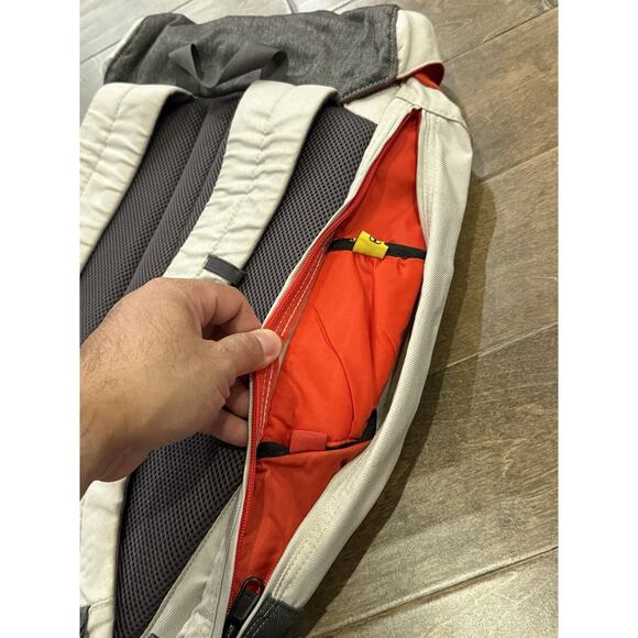 The North Face Light Gray Red PRE-HAB 28L Daypack Backpack - Picture 4 of 14